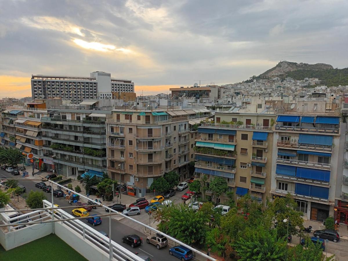 Top Floor Studio Near Metro&View&200Mbps Atenas Exterior foto