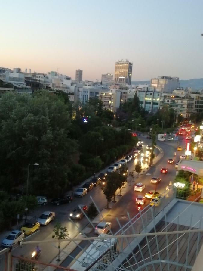 Top Floor Studio Near Metro&View&200Mbps Atenas Exterior foto