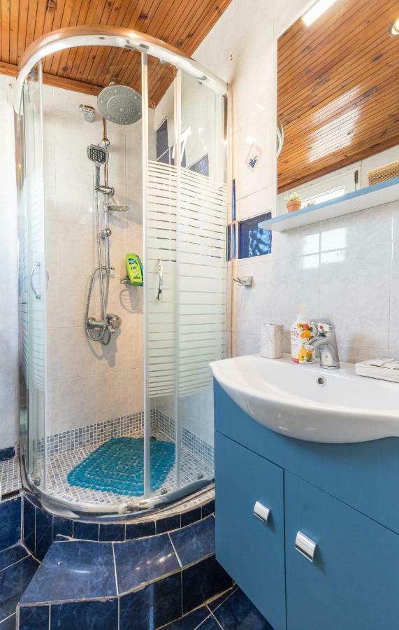 Top Floor Studio Near Metro&View&200Mbps Atenas Exterior foto